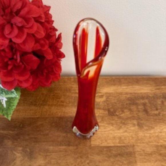 Vintage ruby red swung art glass vase midcentury modern bud vase retro home deco - Picture 4 of 9